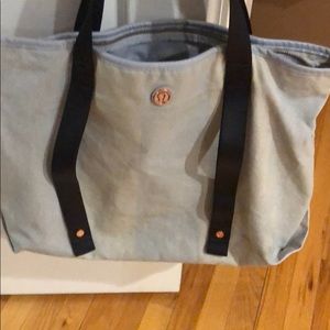 Lululemon bag